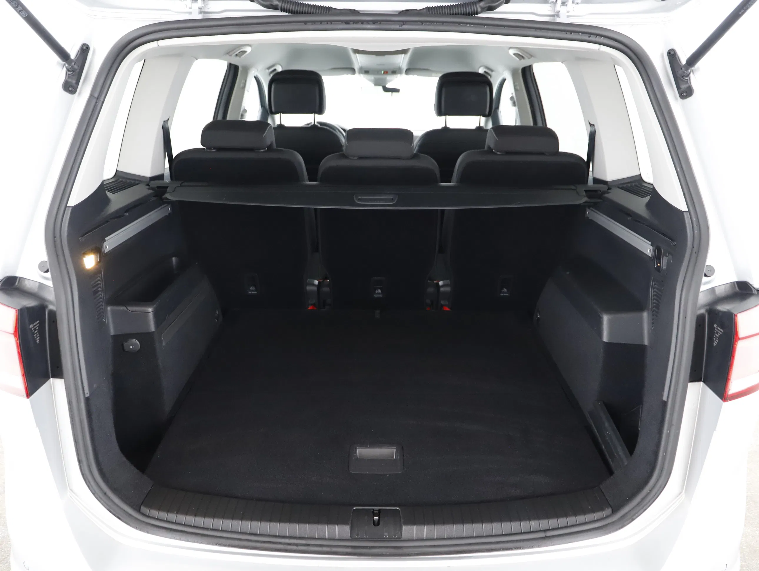 VW Touran Comfortline 2.0 TDI DSG | Bild 20 von 23