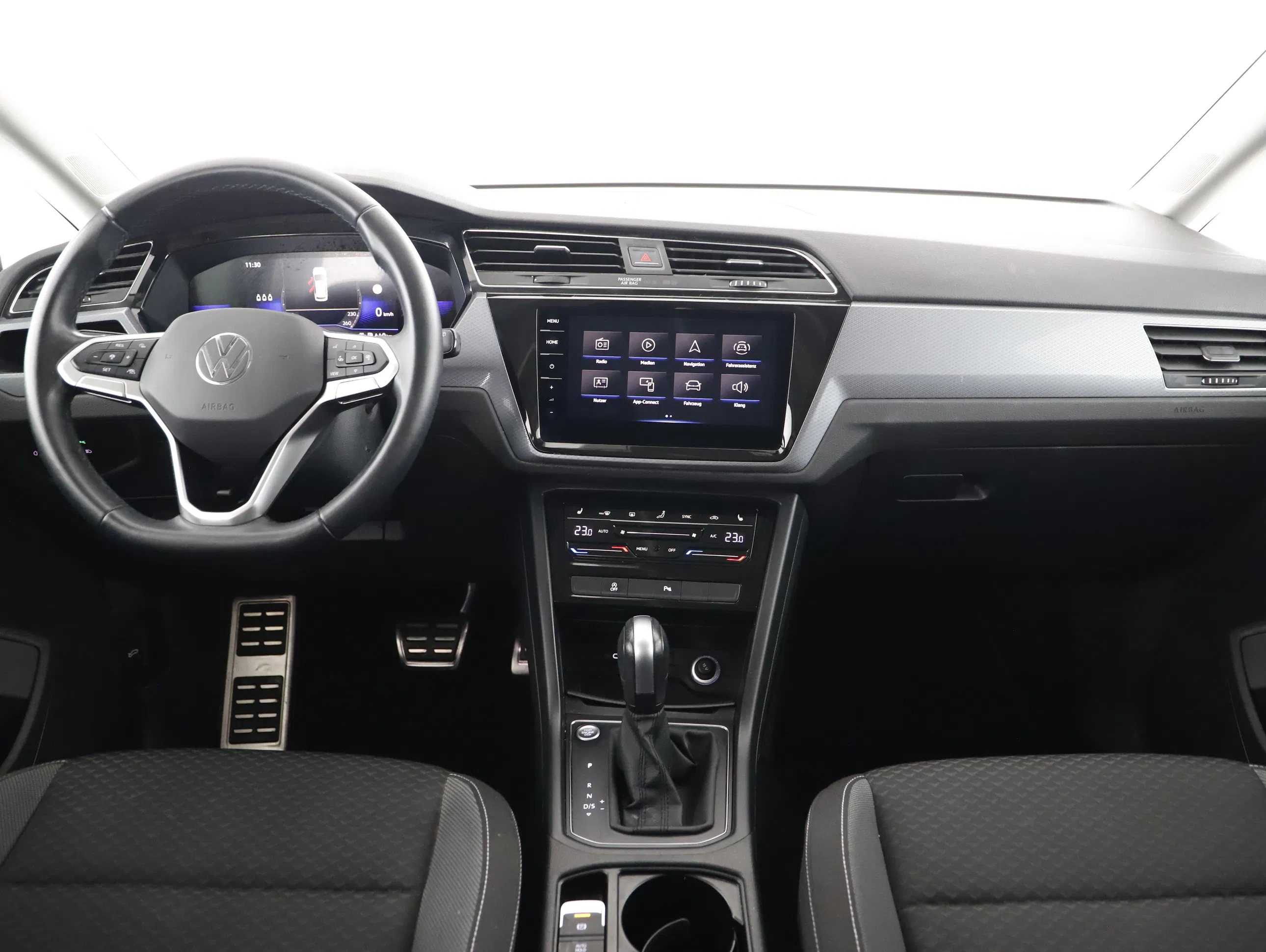 VW Touran Comfortline 2.0 TDI DSG | Bild 9 von 23