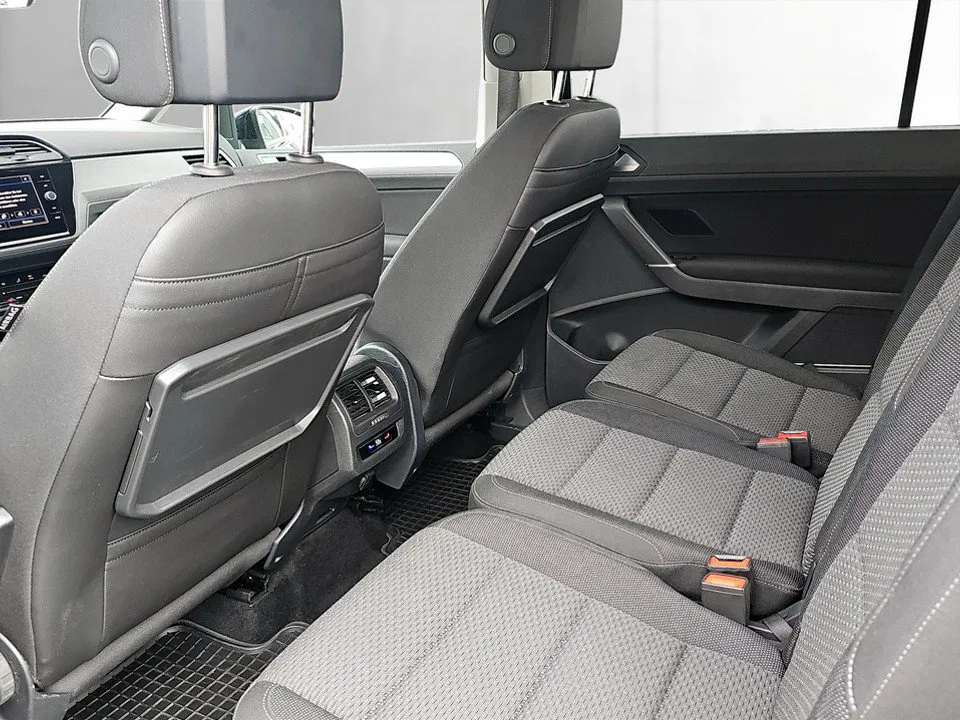 VW Touran 2.0 TDI BMT Life | Bild 15 von 21
