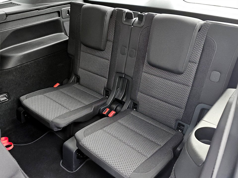 VW Touran 2.0 TDI BMT Life | Bild 19 von 21