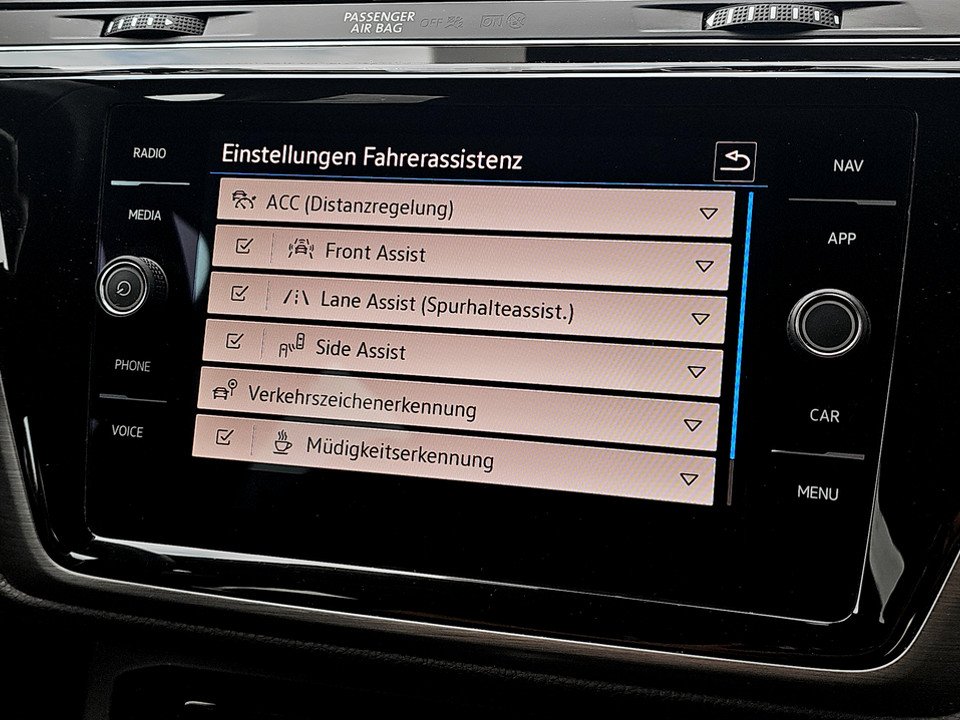 VW Touran 2.0 TDI BMT Life | Bild 21 von 21