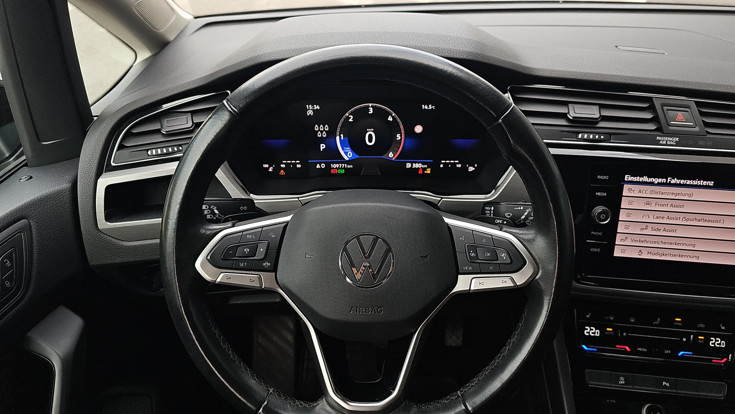 VW Touran 2.0 TDI BMT Life | Bild 8 von 21