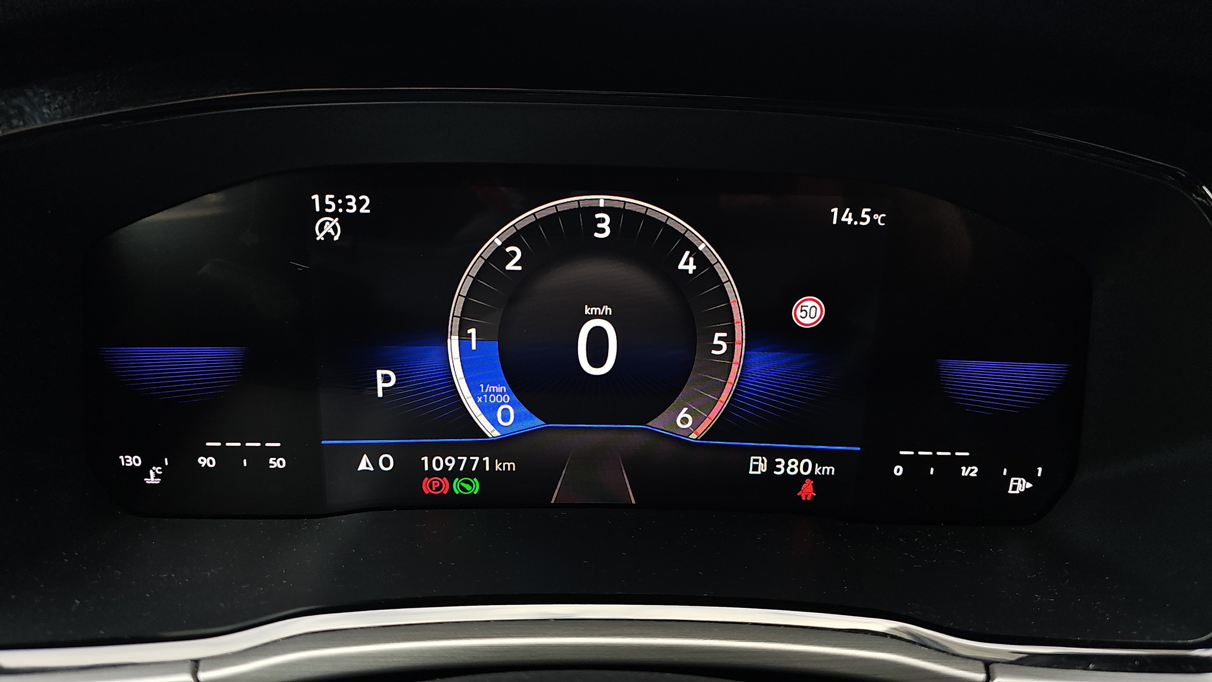 VW Touran 2.0 TDI BMT Life | Bild 9 von 21
