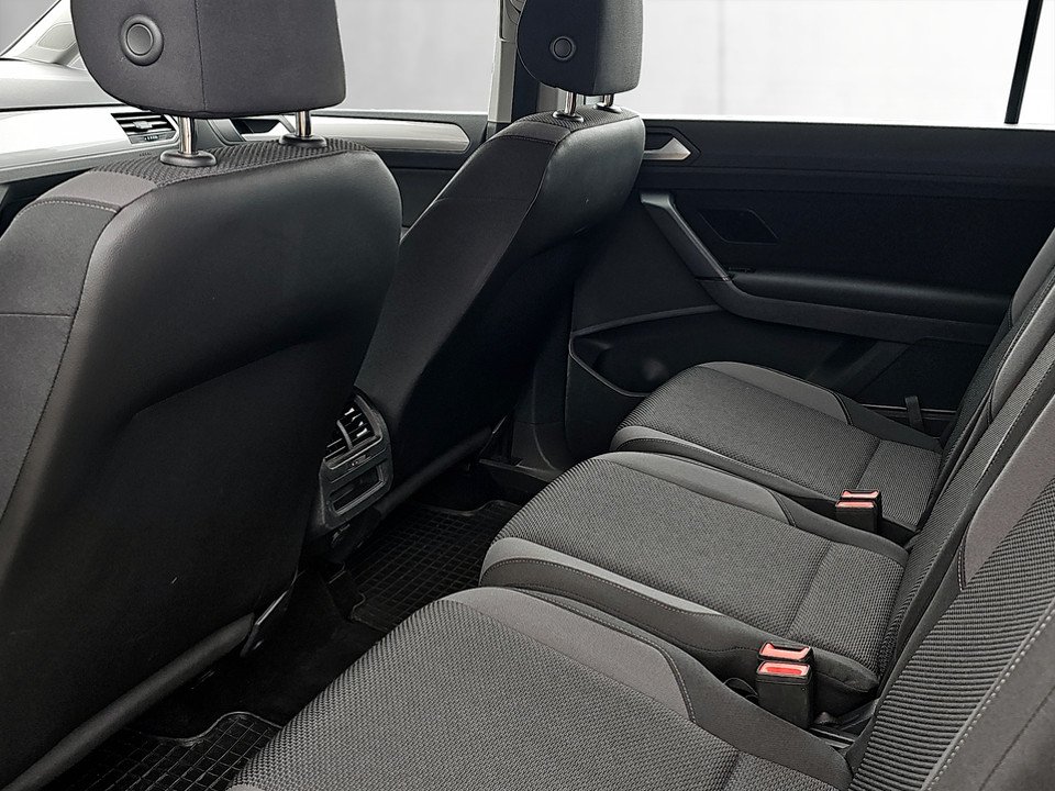 VW Touran 2.0 TDI BMT | Bild 18 von 19