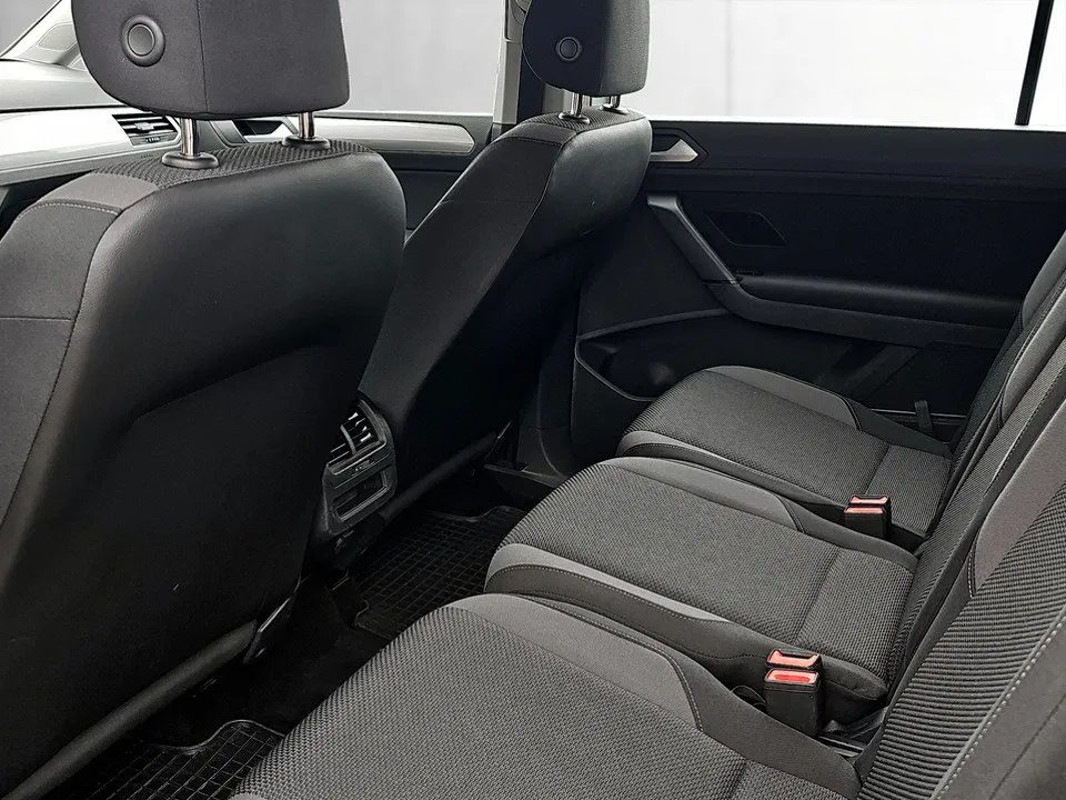 VW Touran 2.0 TDI BMT | Bild 18 von 19
