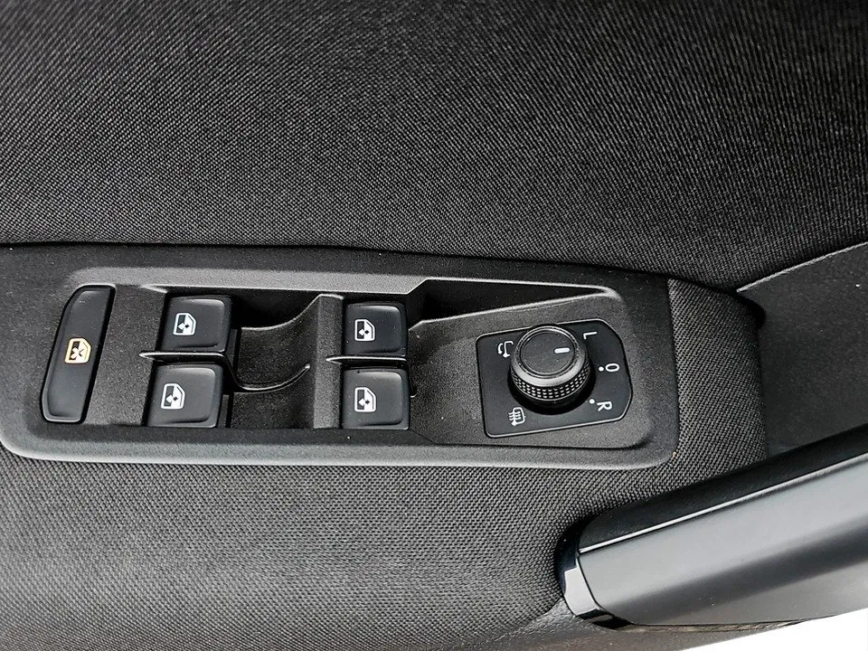 VW Touran 2.0 TDI BMT | Bild 8 von 19
