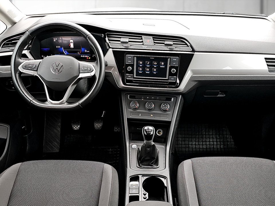 VW Touran 2.0 TDI BMT | Bild 11 von 19