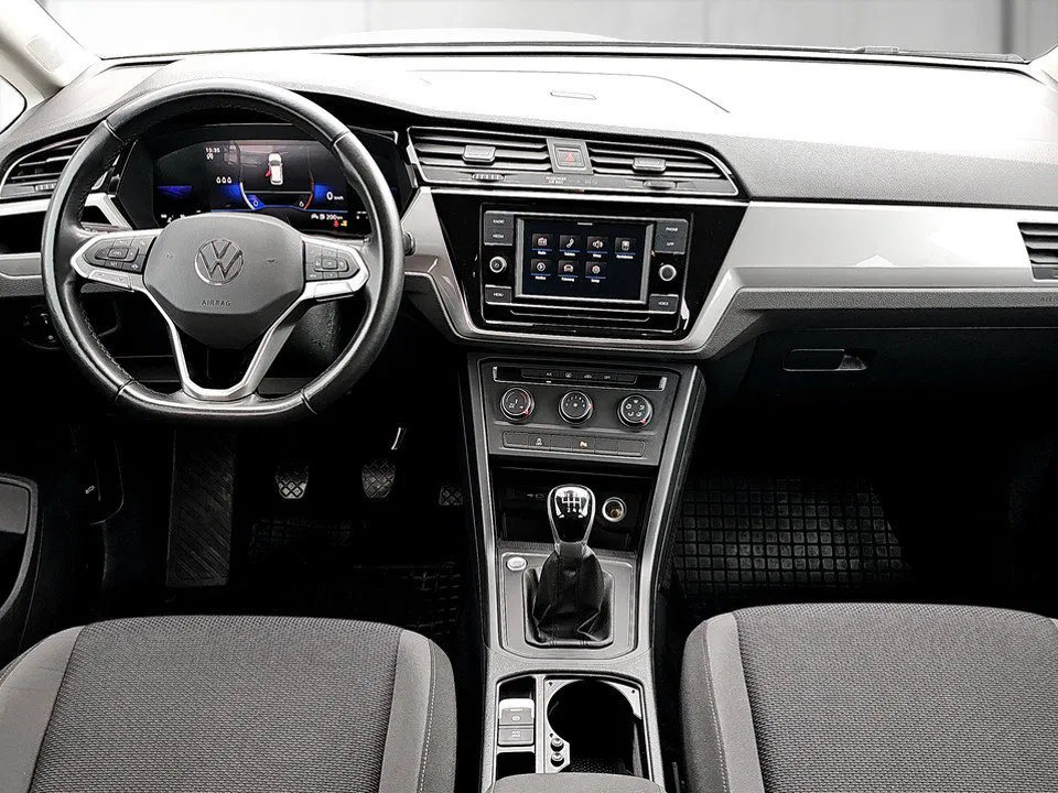 VW Touran 2.0 TDI BMT | Bild 11 von 19