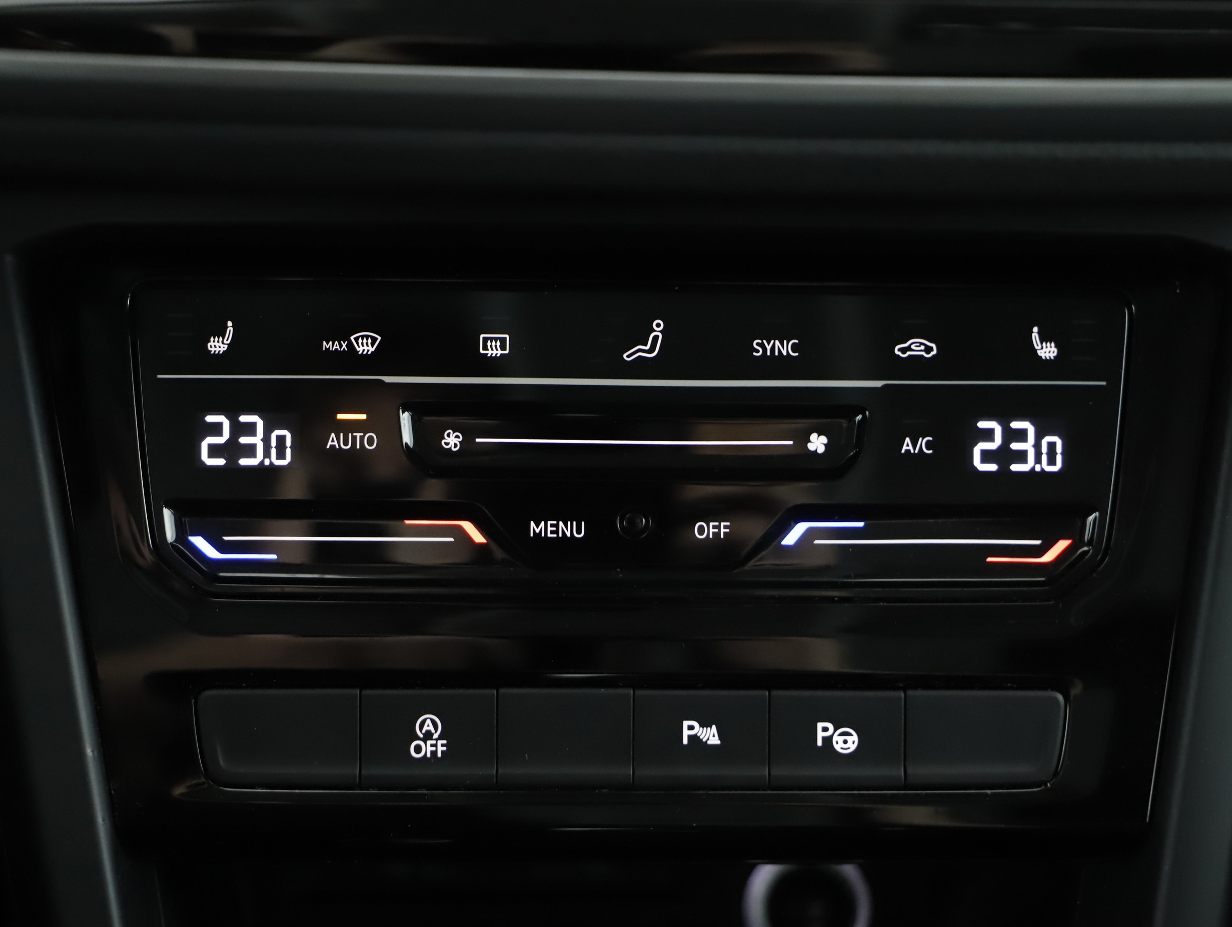 VW Touran 2.0 TDI BMT Comfortline | Bild 10 von 21