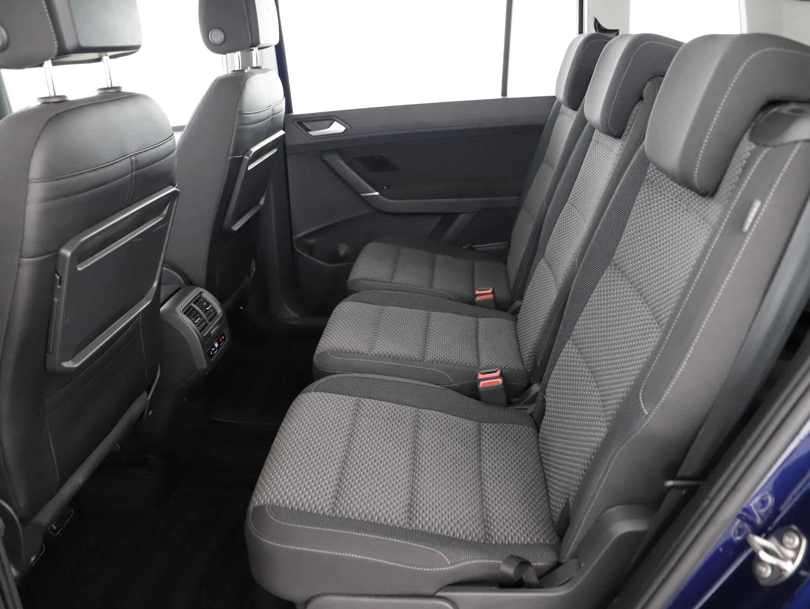 VW Touran 2.0 TDI BMT Comfortline | Bild 2 von 21