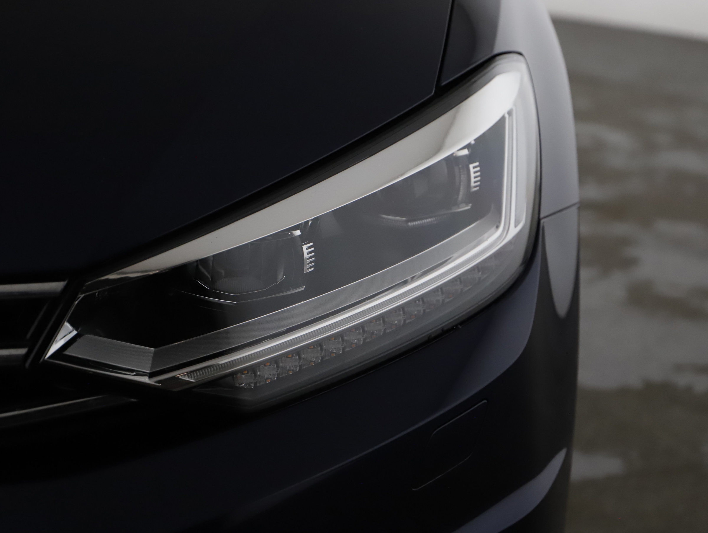 VW Touran 2.0 TDI BMT Comfortline | Bild 19 von 21