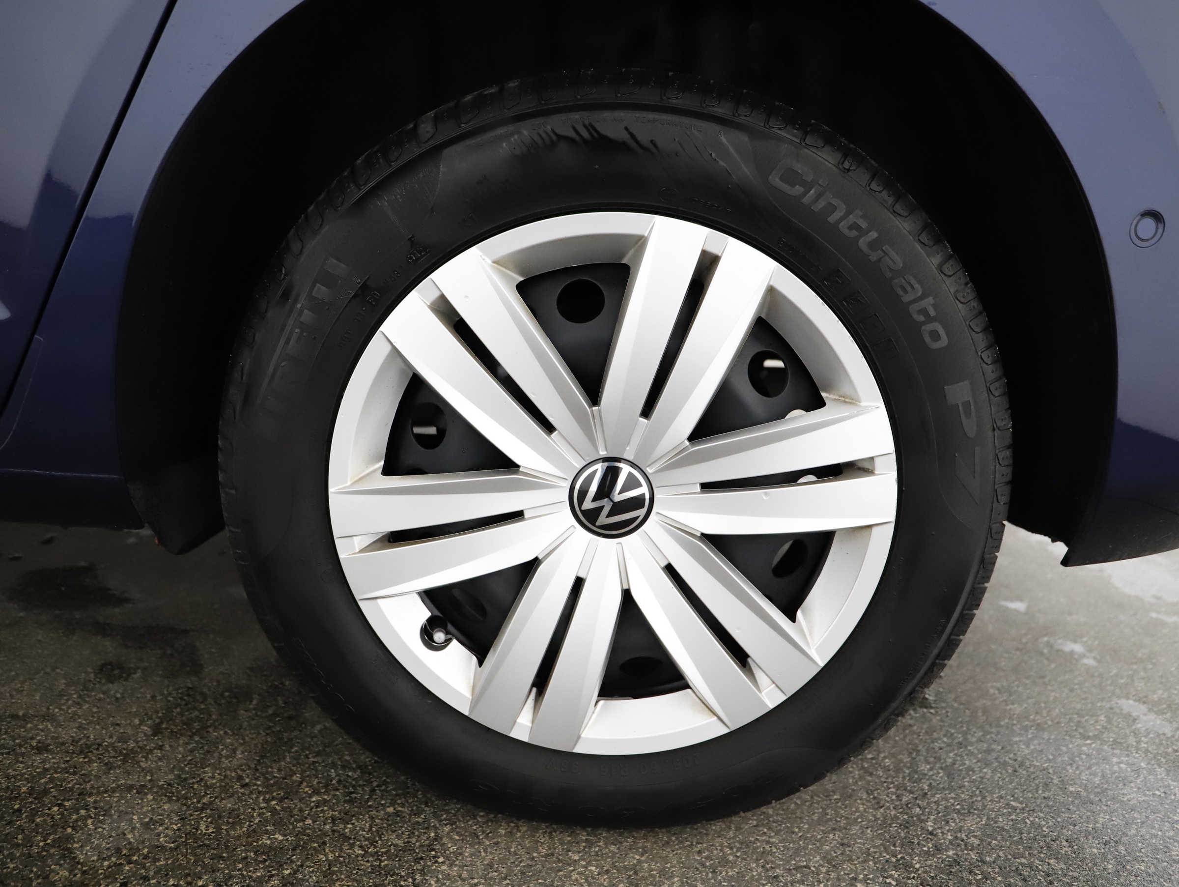 VW Touran 2.0 TDI BMT Comfortline | Bild 20 von 21