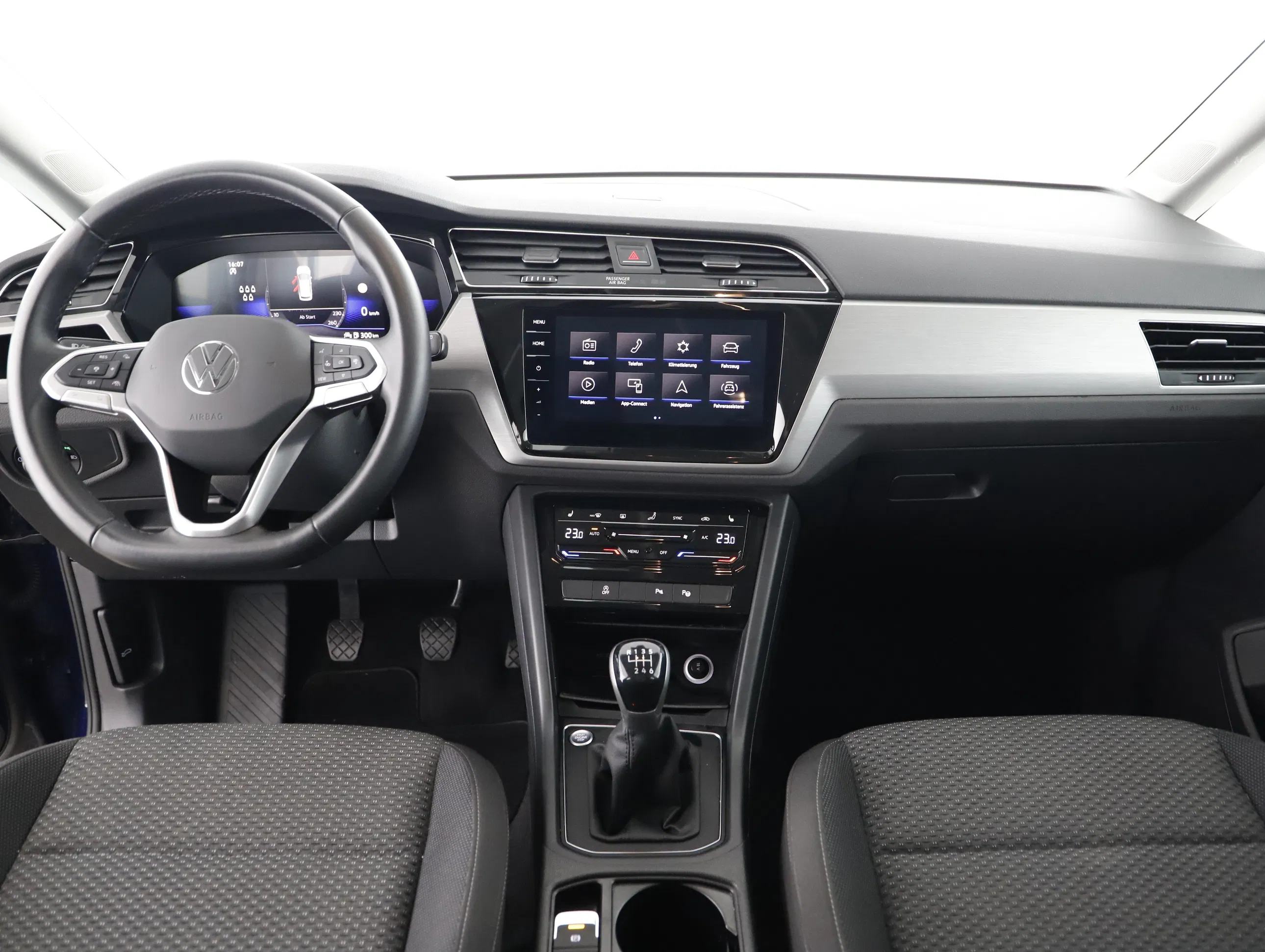 VW Touran 2.0 TDI BMT Comfortline | Bild 3 von 21