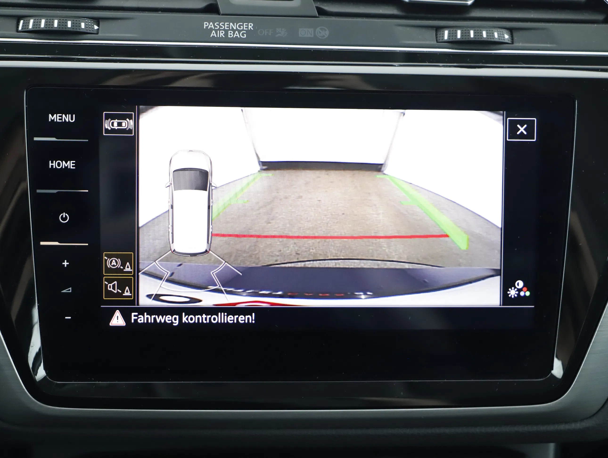 VW Touran 2.0 TDI BMT Comfortline | Bild 9 von 21