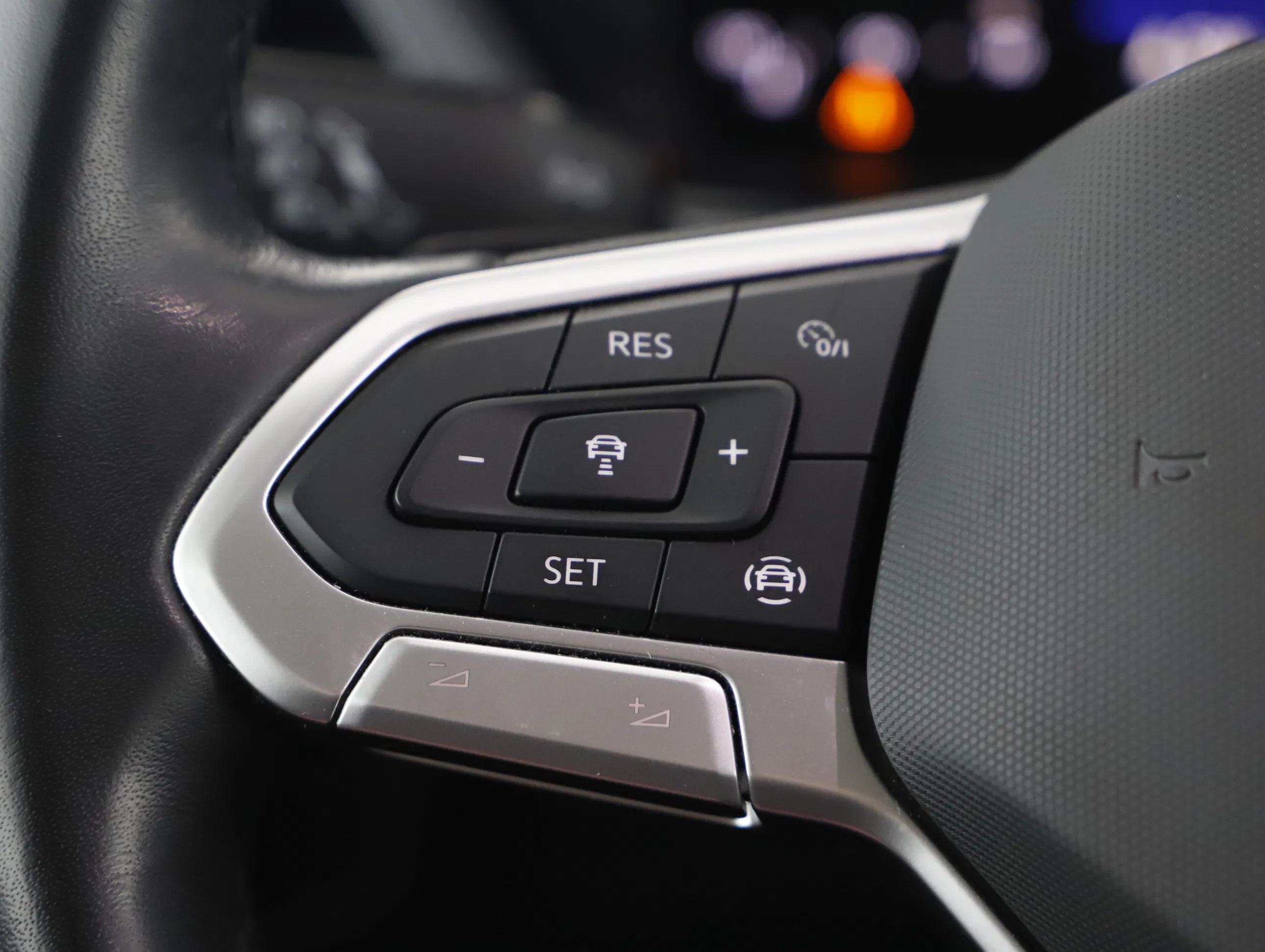 VW Touran 2.0 TDI Comfortline DSG | Bild 12 von 21