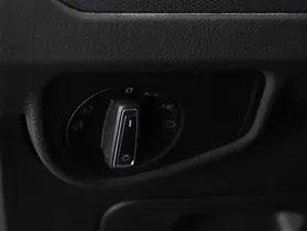 VW Touran 2.0 TDI Comfortline DSG | Thumbnail 7 von 21