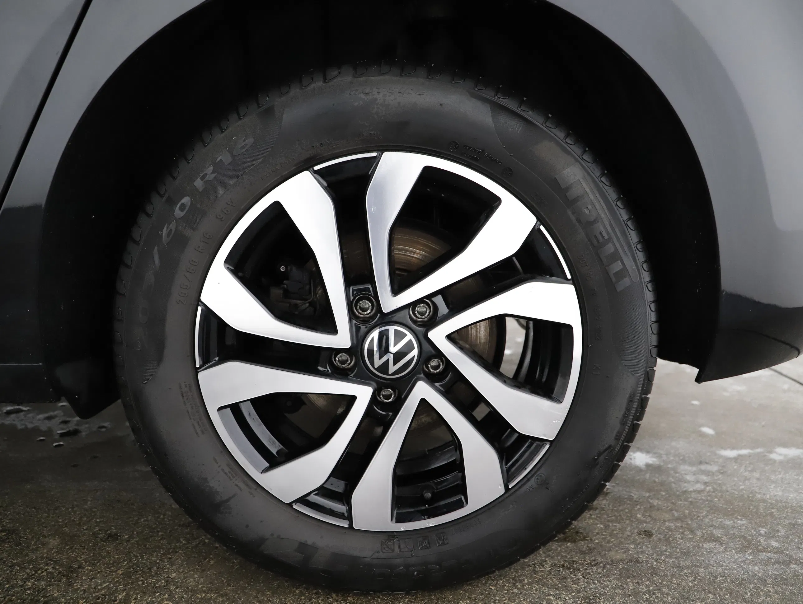 VW Touran 2.0 TDI Comfortline DSG | Bild 4 von 21