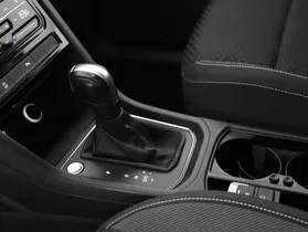 VW Touran 2.0 TDI Comfortline DSG | Thumbnail 18 von 21