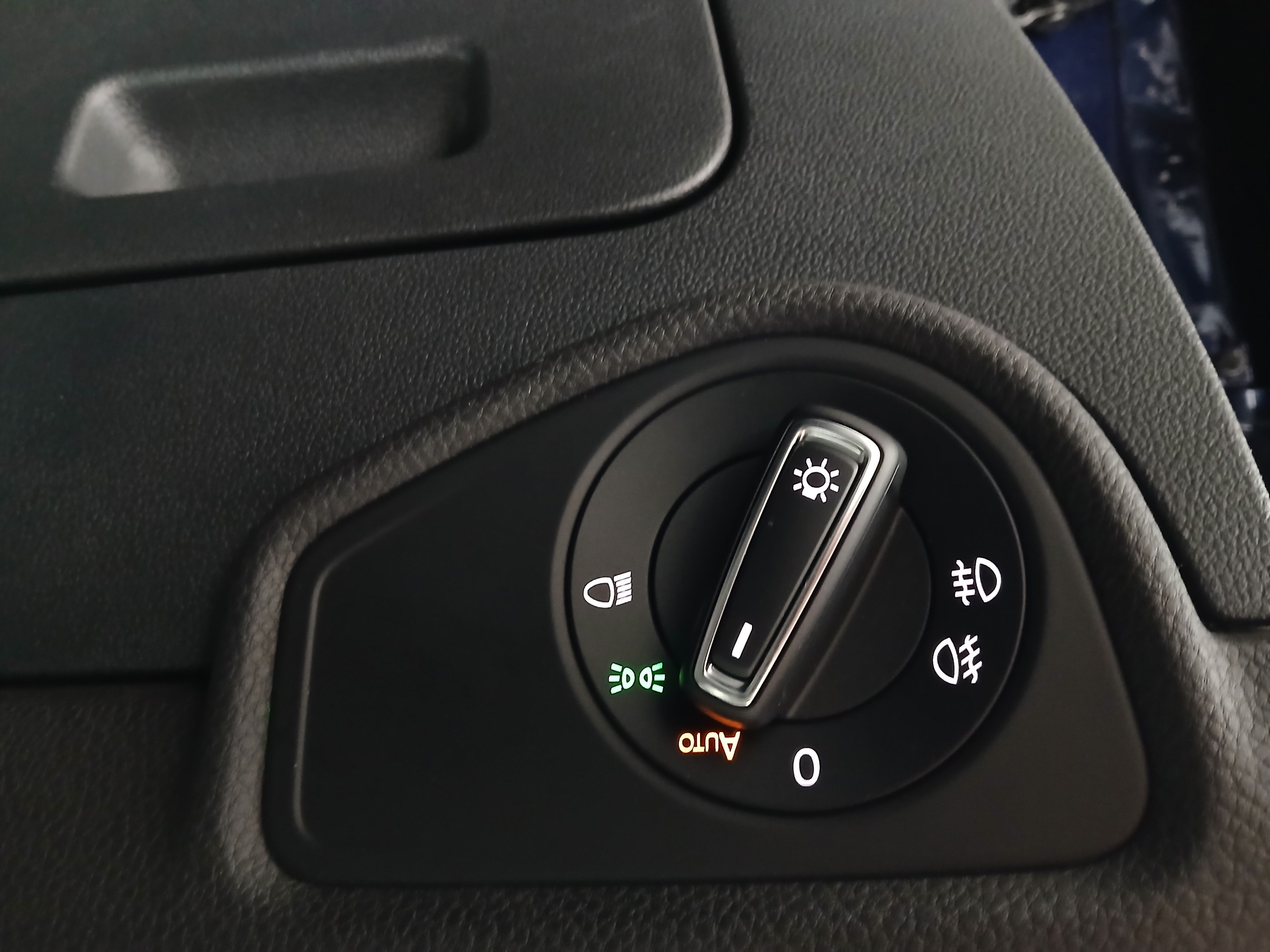 VW Touran 1.5 TSI BMT Highline | Bild 13 von 31