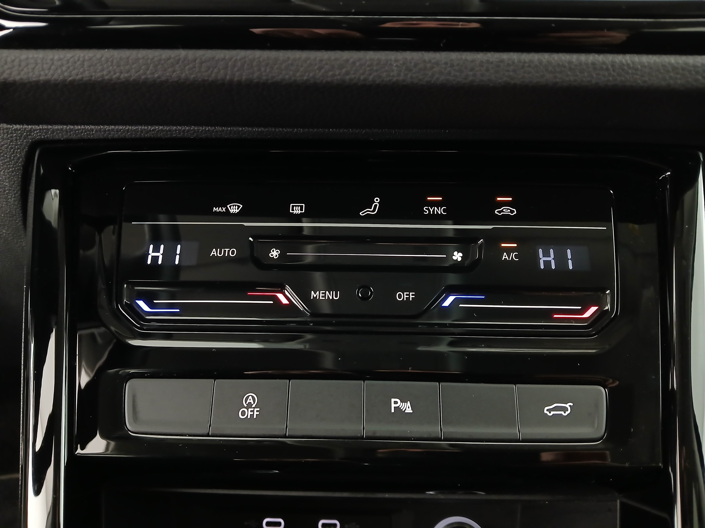 VW Touran 1.5 TSI BMT Highline | Bild 25 von 31