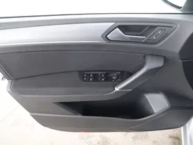VW Touran 2.0 TDI BMT Comfortline | Thumbnail 14 von 23