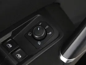 VW Touran 2.0 TDI BMT Comfortline | Thumbnail 15 von 23