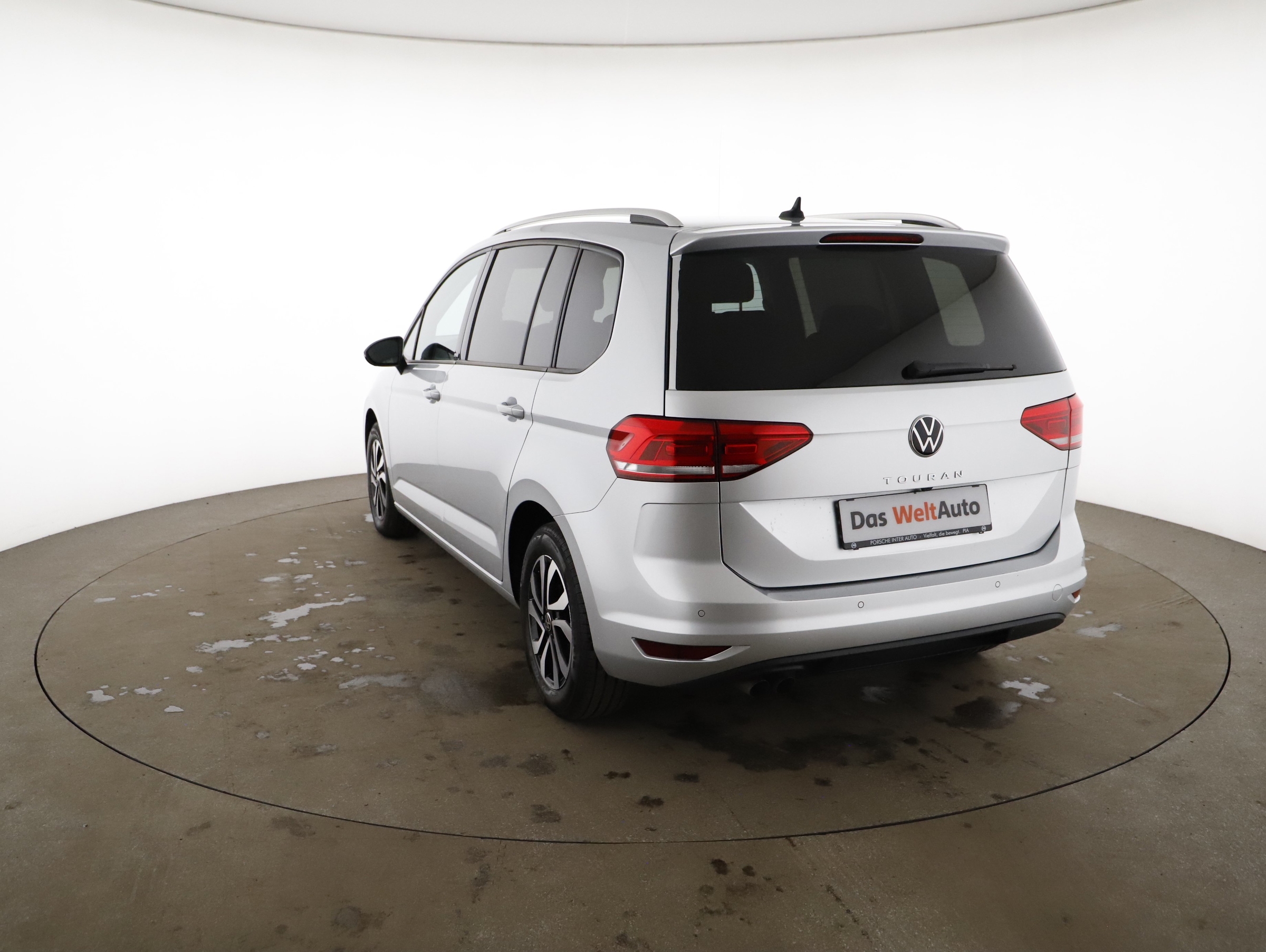 VW Touran 2.0 TDI BMT Comfortline | Bild 19 von 23