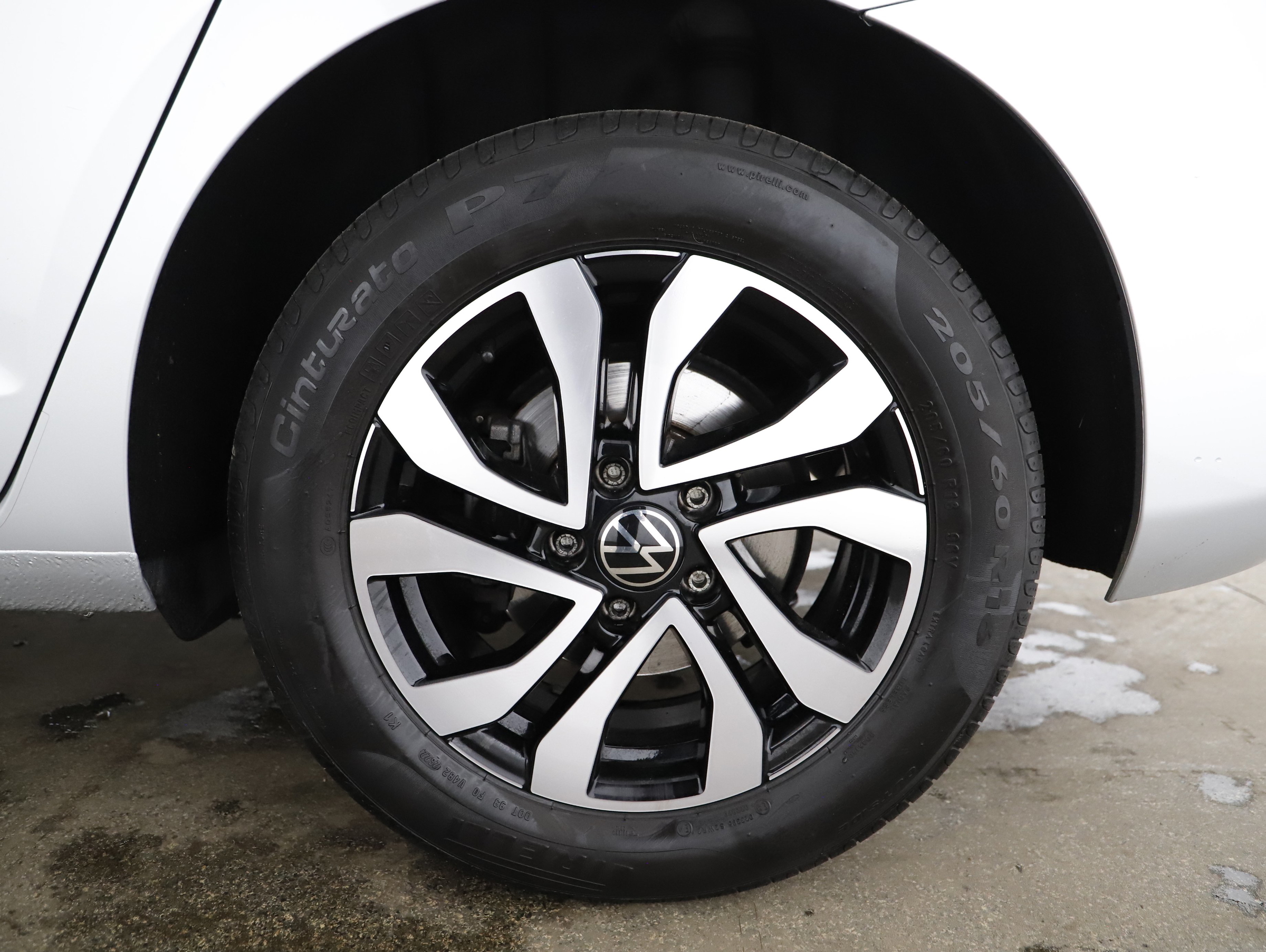 VW Touran 2.0 TDI BMT Comfortline | Bild 22 von 23