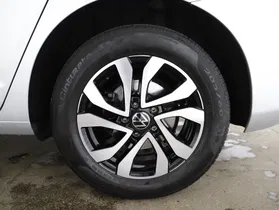 VW Touran 2.0 TDI BMT Comfortline | Thumbnail 22 von 23