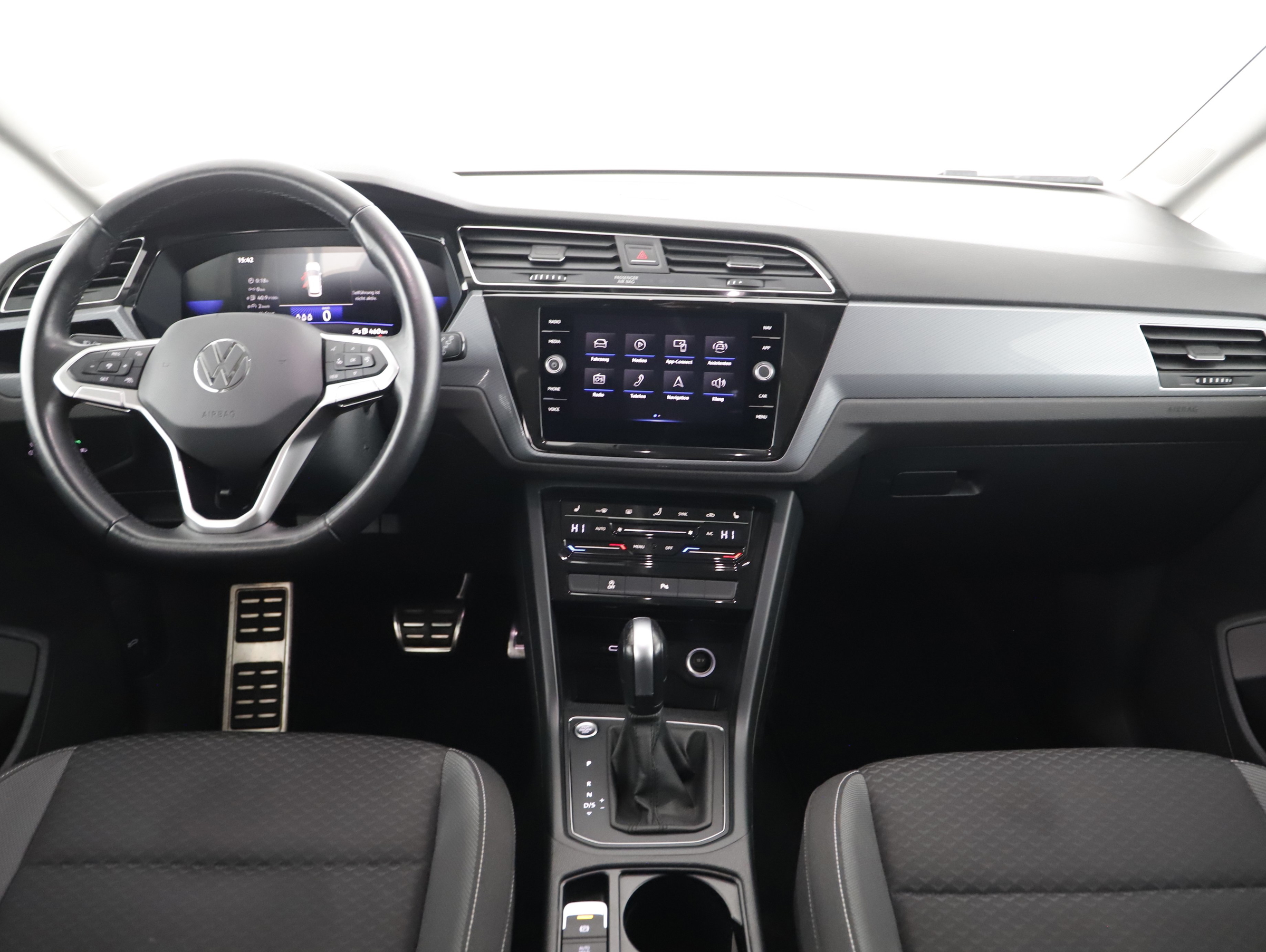 VW Touran 2.0 TDI BMT Comfortline | Bild 3 von 23