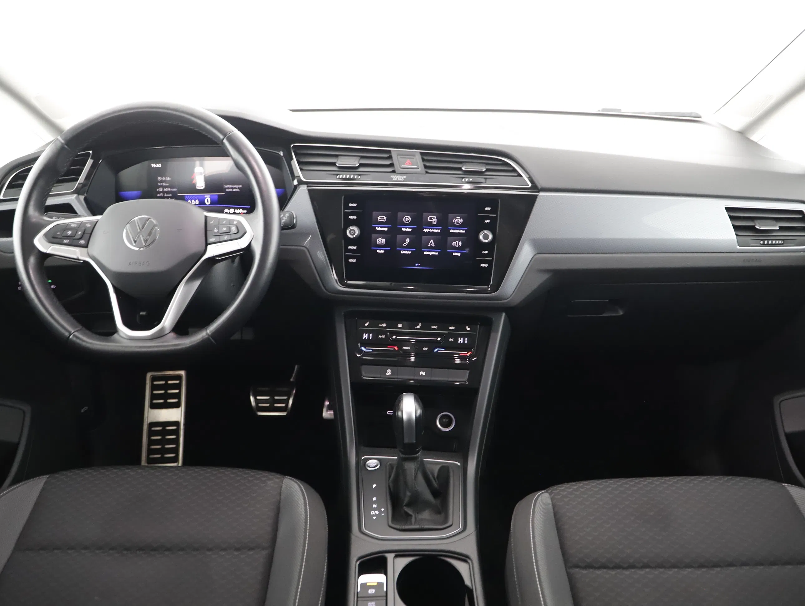 VW Touran 2.0 TDI BMT Comfortline | Bild 3 von 23