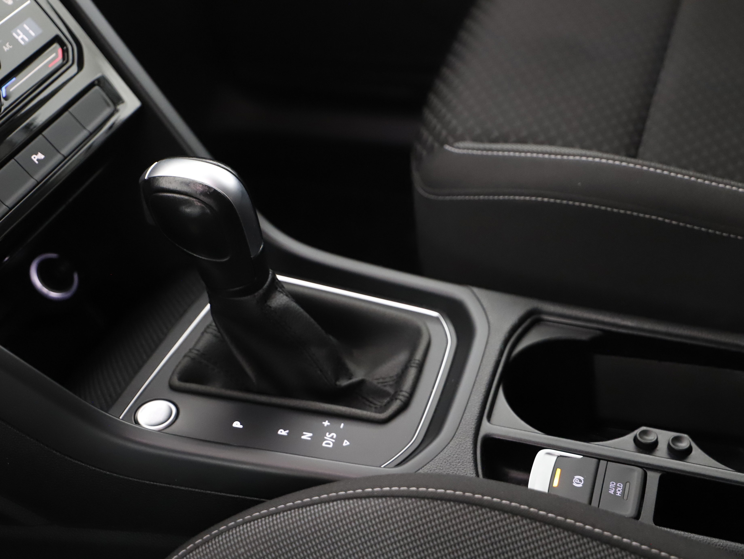 VW Touran 2.0 TDI BMT Comfortline | Bild 5 von 23