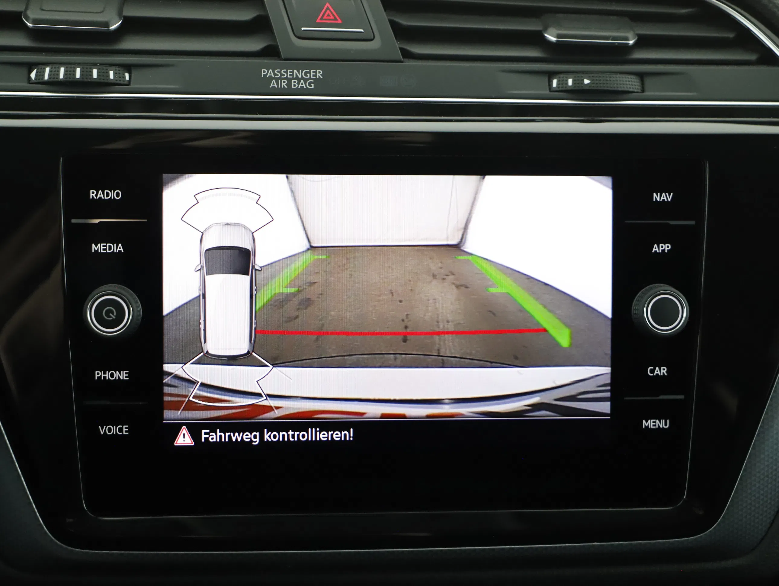 VW Touran 2.0 TDI BMT Comfortline | Bild 9 von 23