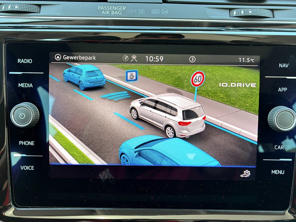 VW Touran CL 2.0TDI | Bild 17 von 23
