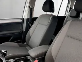 VW Touran 2.0 TDI BMT | Thumbnail 9 von 23