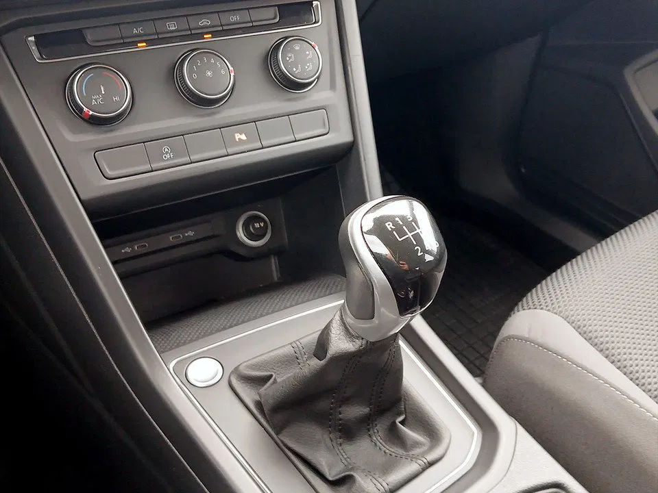 VW Touran 2.0 TDI BMT | Bild 20 von 23