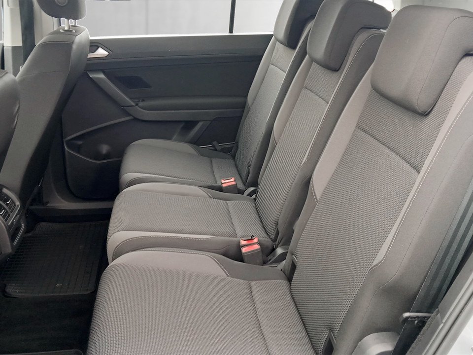 VW Touran 2.0 TDI BMT | Bild 21 von 23