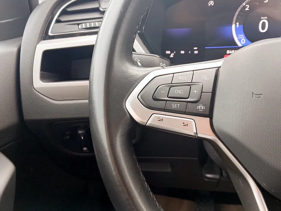VW Touran 2.0 TDI BMT | Bild 14 von 23