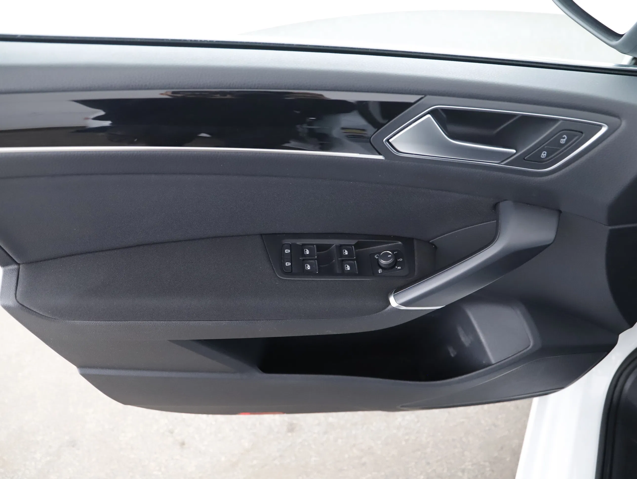 VW Touran 2.0 TDI BMT Highline | Bild 10 von 23