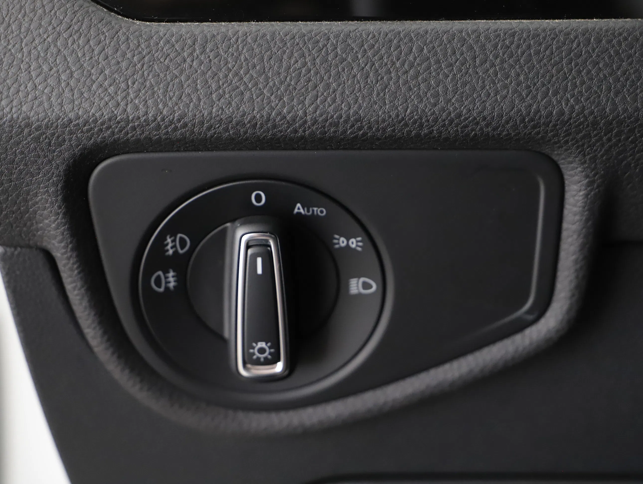 VW Touran 2.0 TDI BMT Highline | Bild 12 von 23