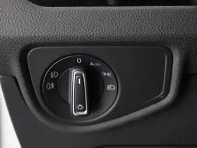 VW Touran 2.0 TDI BMT Highline | Thumbnail 12 von 23