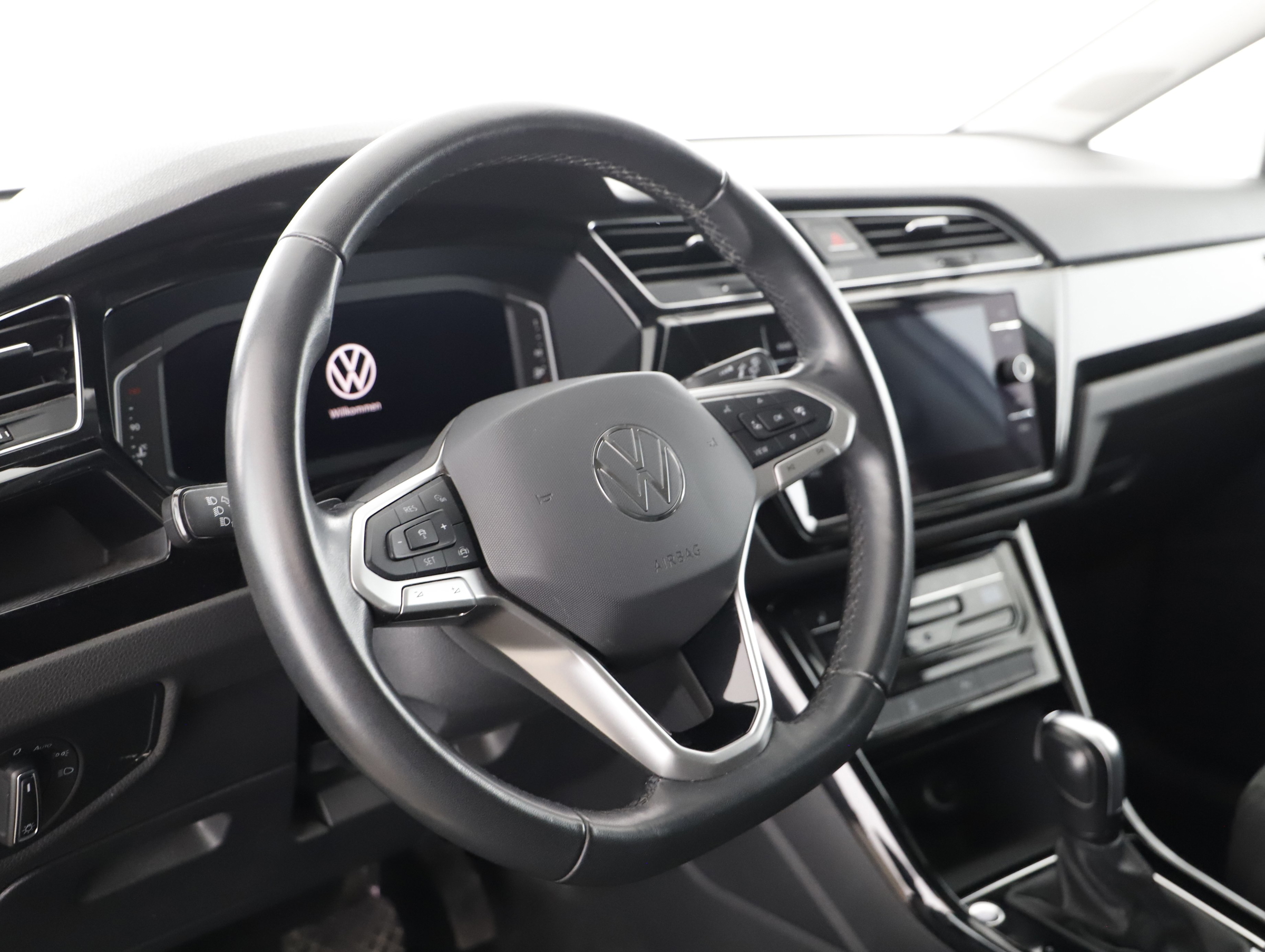 VW Touran 2.0 TDI BMT Highline | Bild 8 von 23