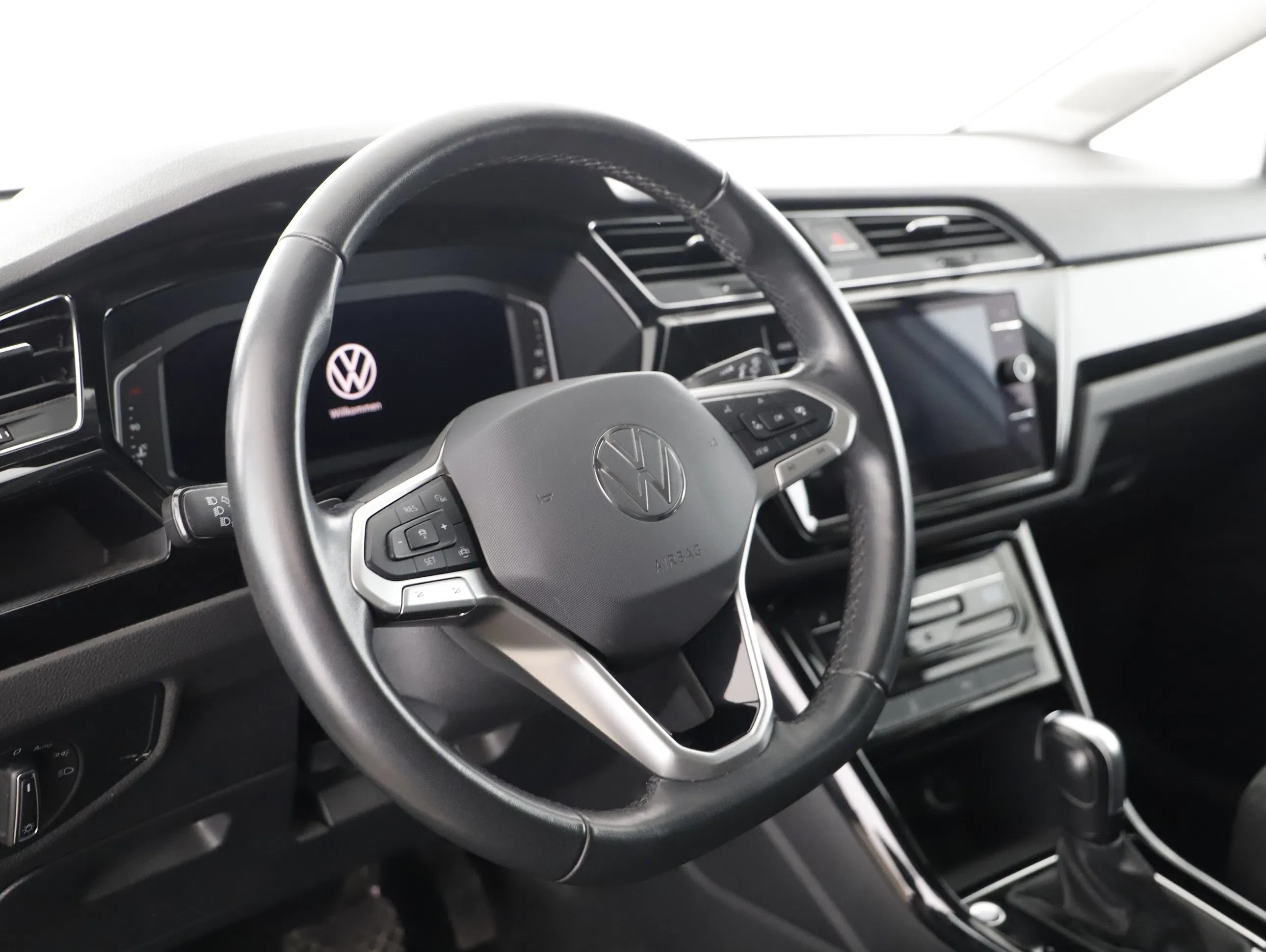 VW Touran 2.0 TDI BMT Highline | Bild 8 von 23