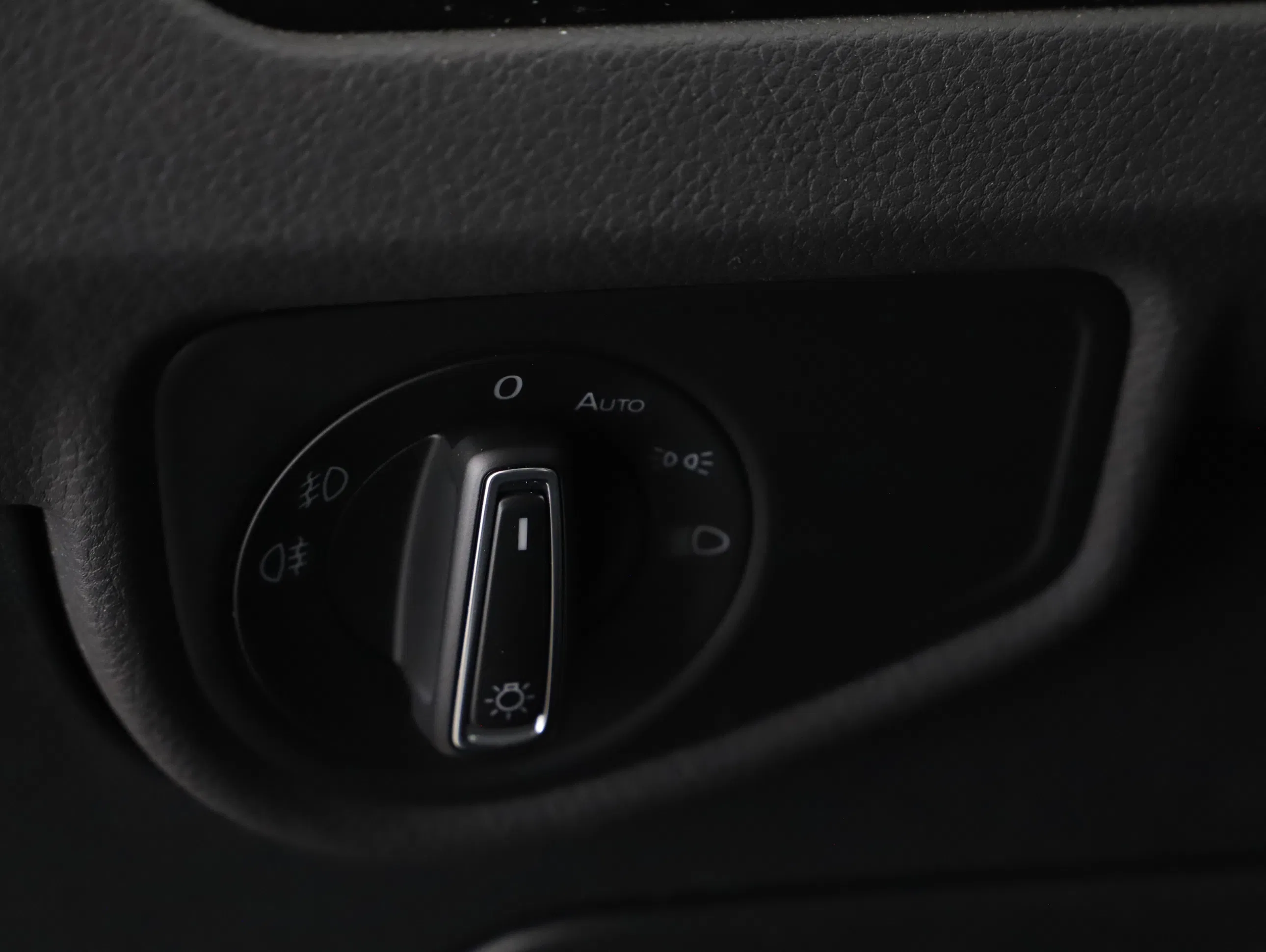 VW Touran 2.0 TDI BMT Highline | Bild 13 von 24