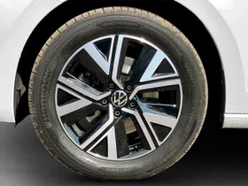 VW Touran 2.0 TDI BMT Highline | Thumbnail 6 von 24