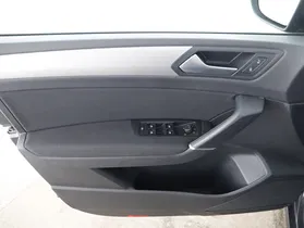 VW Touran 2.0 TDI CL | Thumbnail 14 von 21