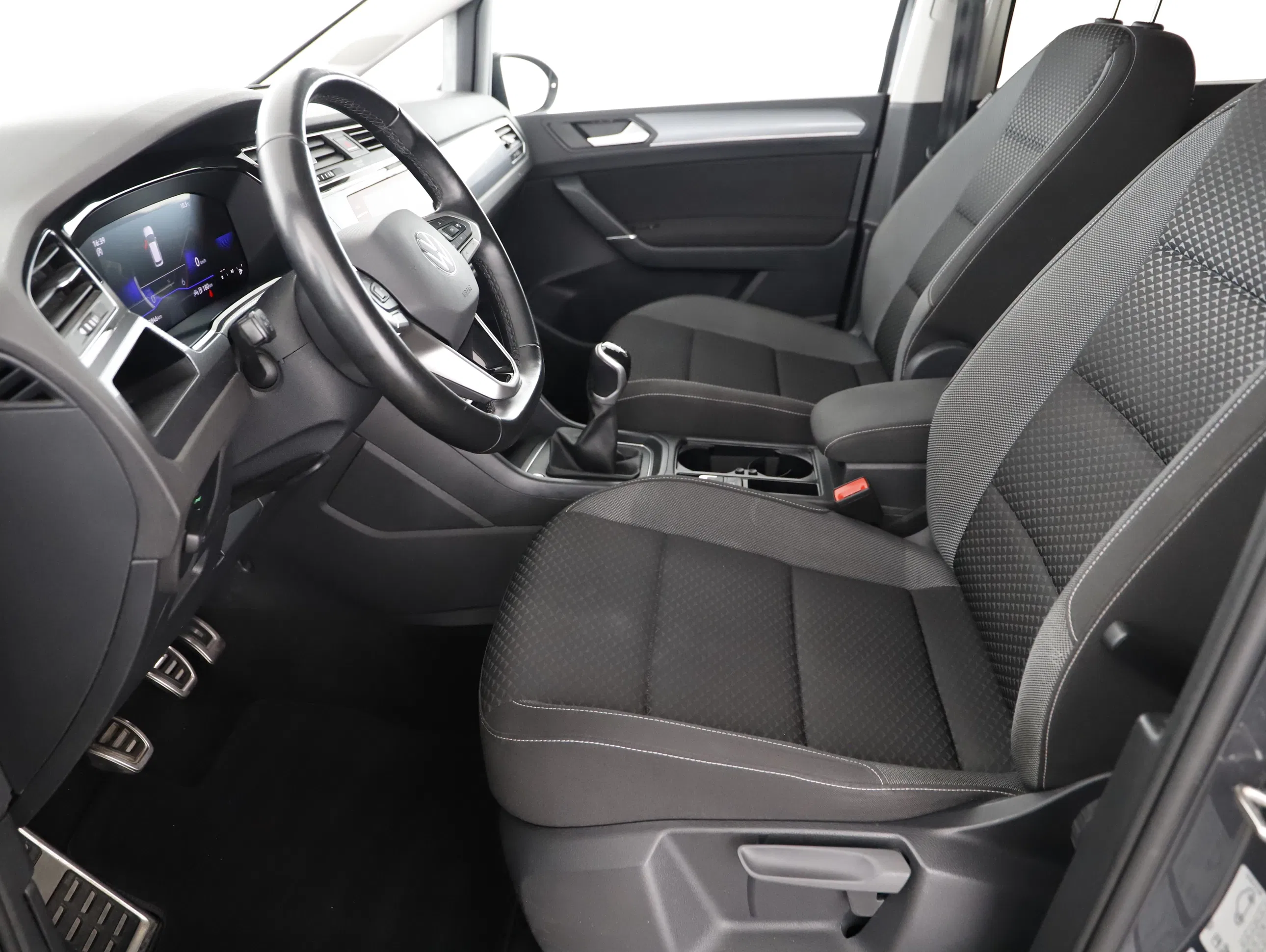 VW Touran 2.0 TDI BMT Comfortline | Bild 6 von 23