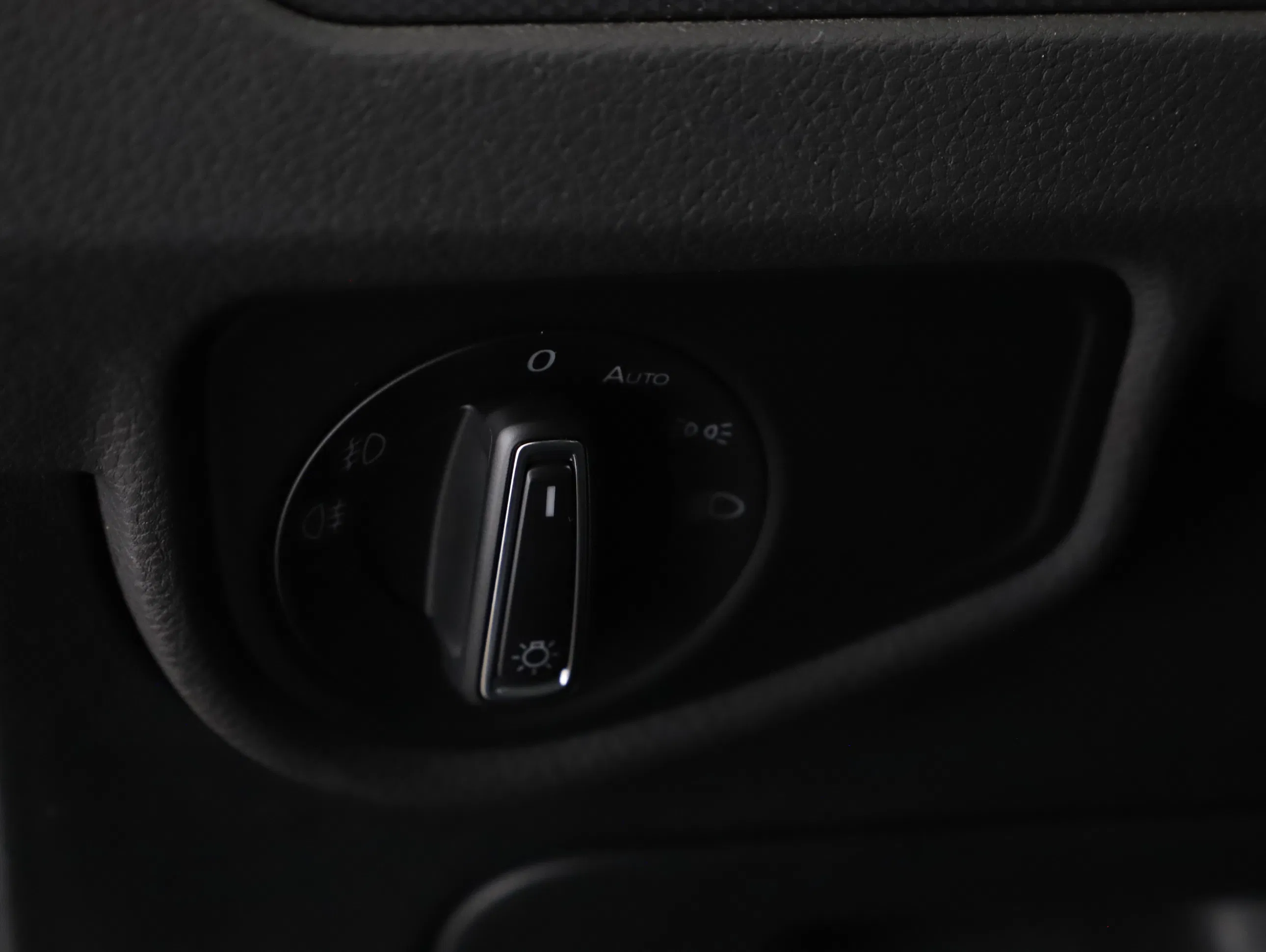 VW Touran 2.0 TDI BMT Comfortline | Bild 8 von 23