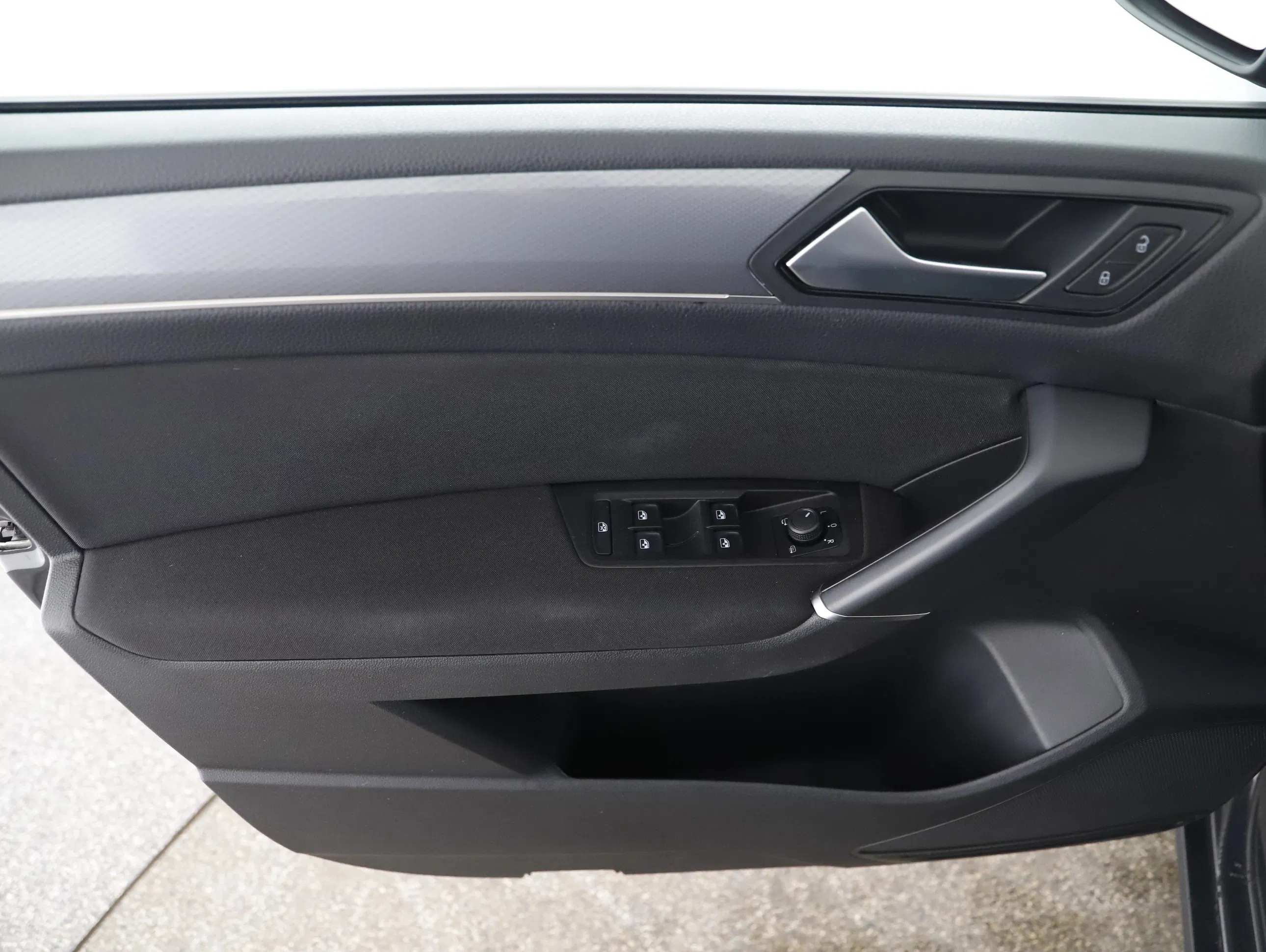 VW Touran 2.0 TDI BMT Comfortline | Bild 5 von 23