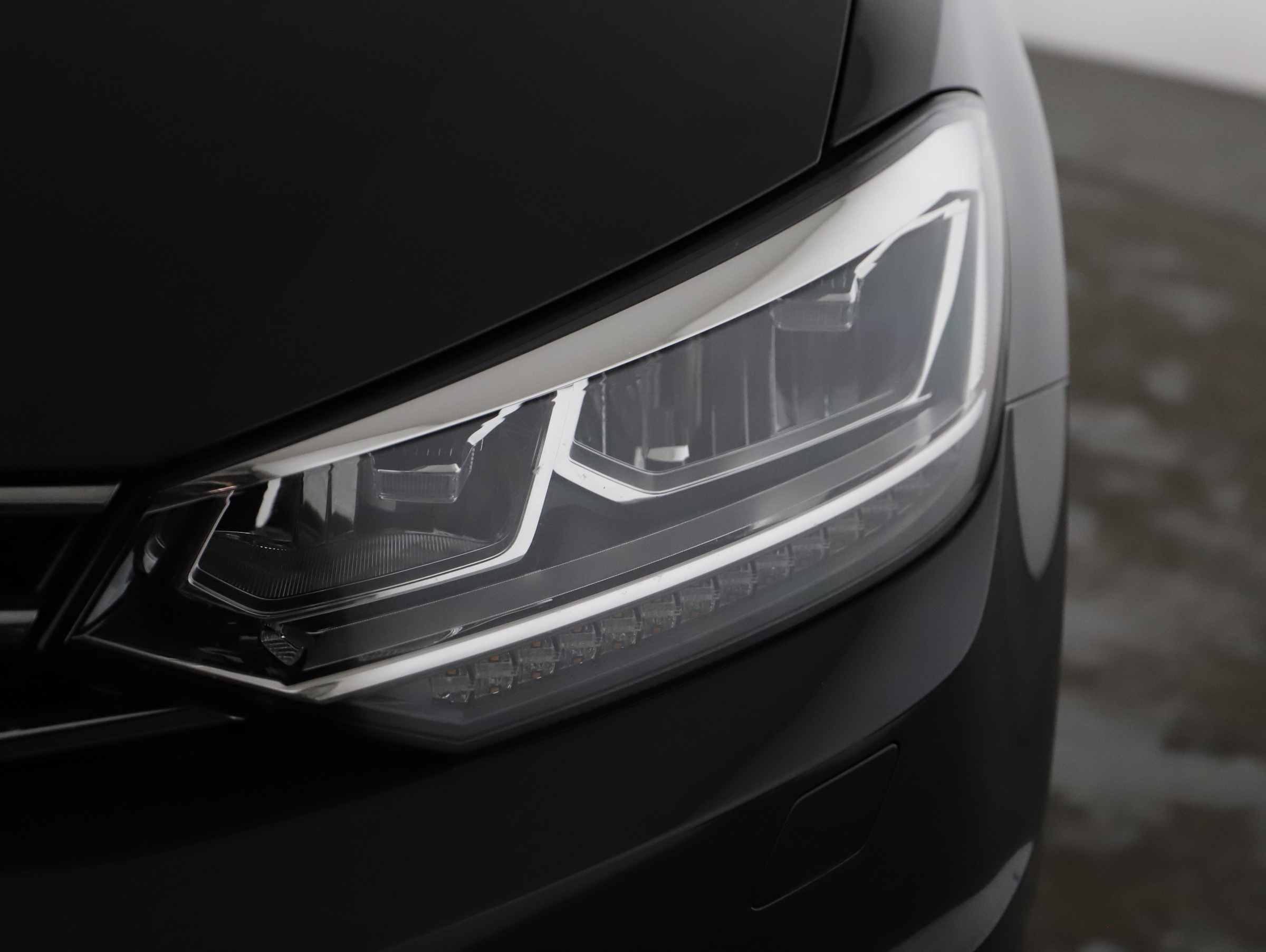 VW Touran 2.0 TDI BMT Comfortline | Bild 3 von 23